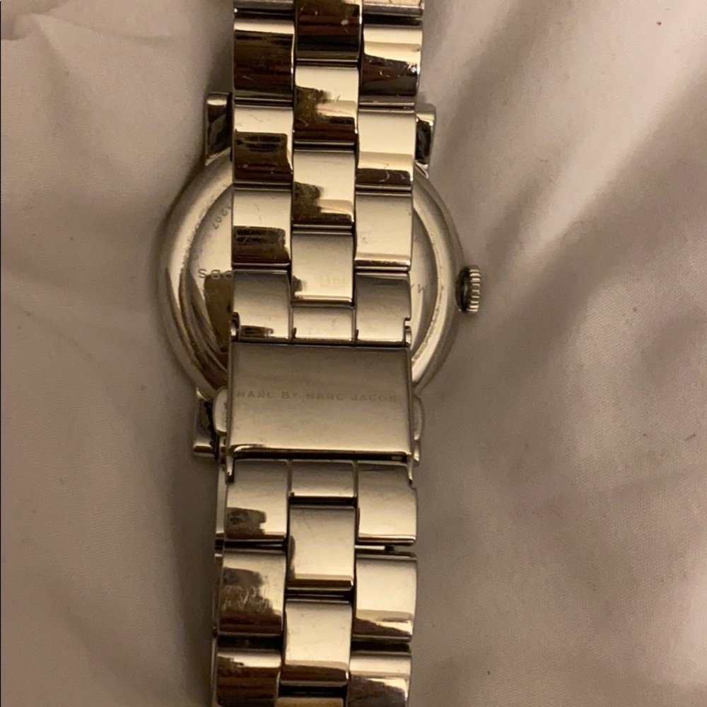 Watch - Picture 2 of 4